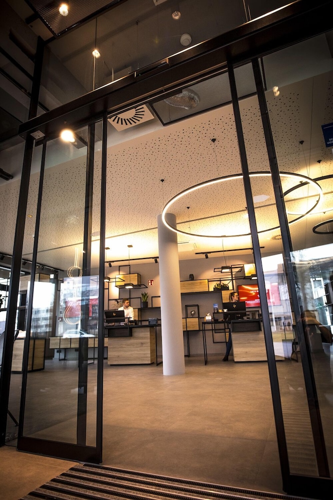 ibis Wels 27/43