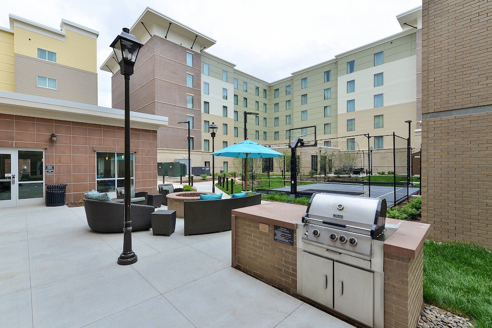 Residence Inn Des Moines Downtown 41/56