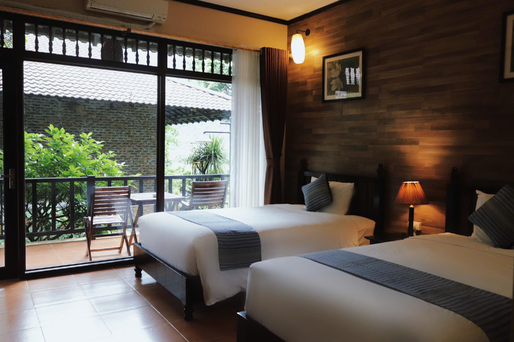 Sols Bungalows 8/40