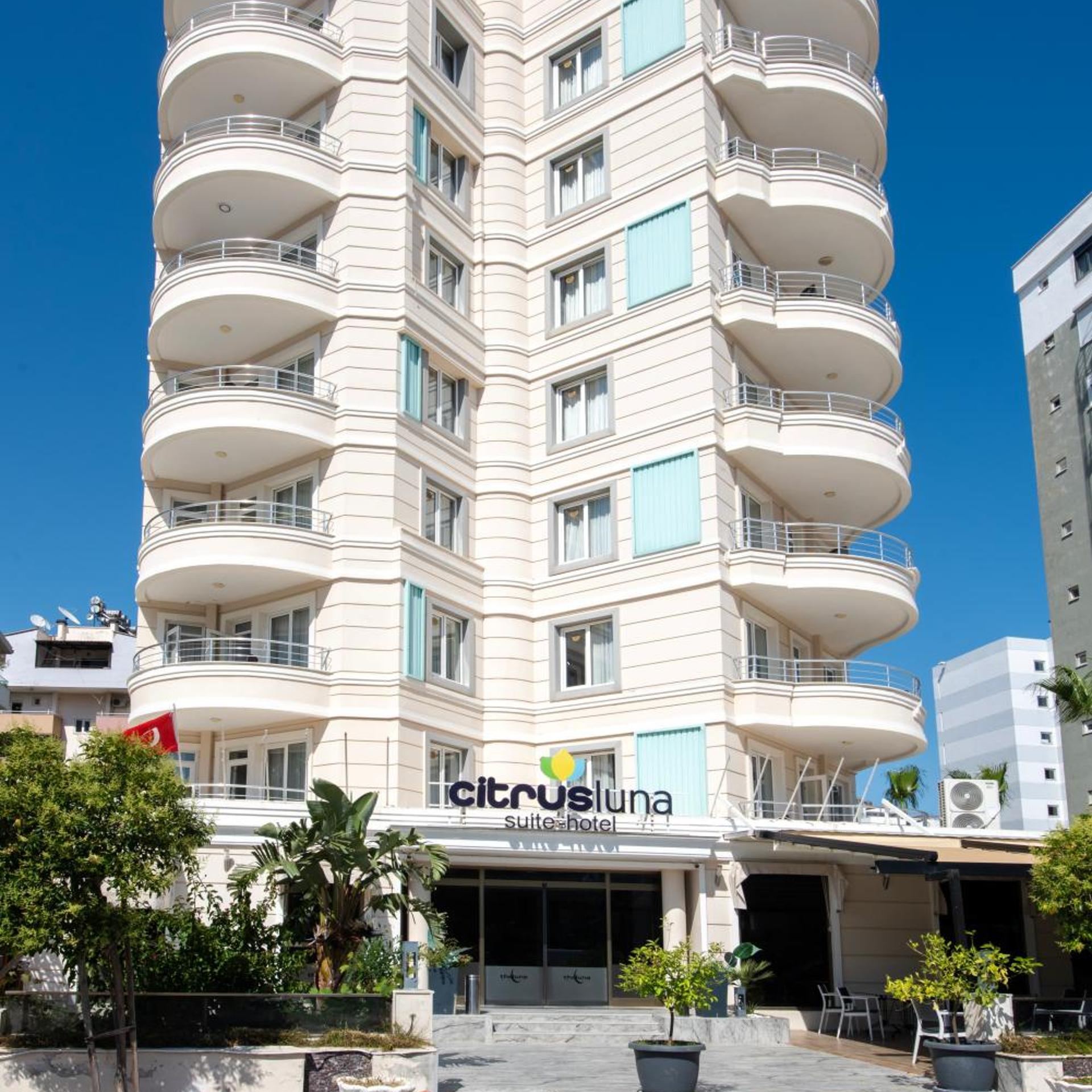 Theluna Suite Hotel 2/50