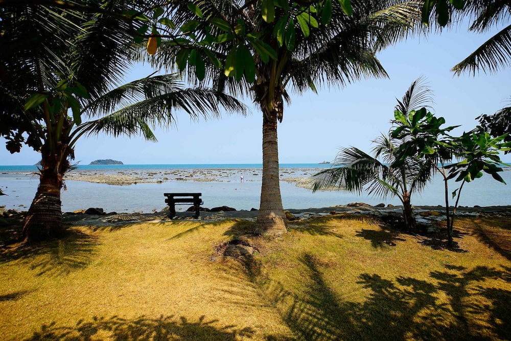 Coral Resort 72/77