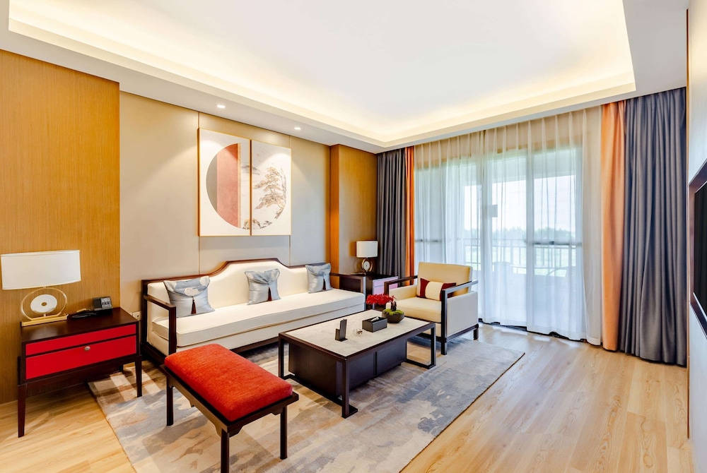 Howard Johnson Lakeview Hotel Huaibei 20/48