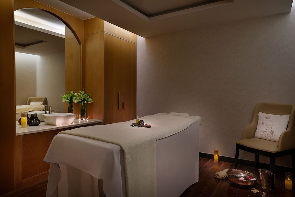 الحي الدبلوماسي الرياض - شقق ماريوت التنفيذية(Riyadh Diplomatic Quarter - Marriott Executive Apartments) 30/68