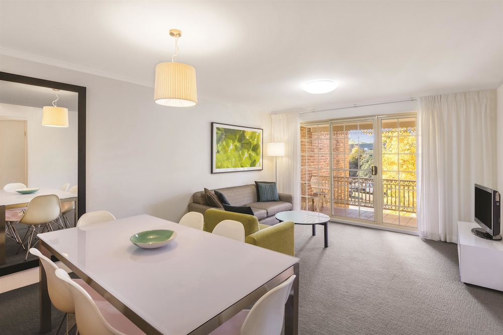 Adina Serviced Apartments Canberra Kingston 37/62