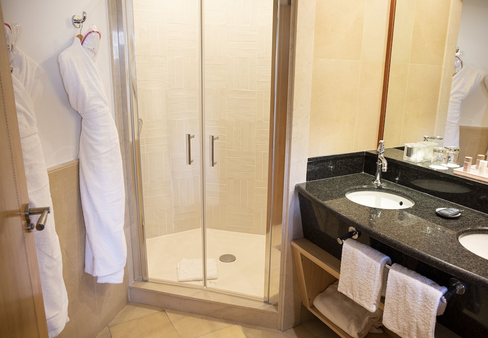 Les Flamants Roses Thalasso Spa 18/83