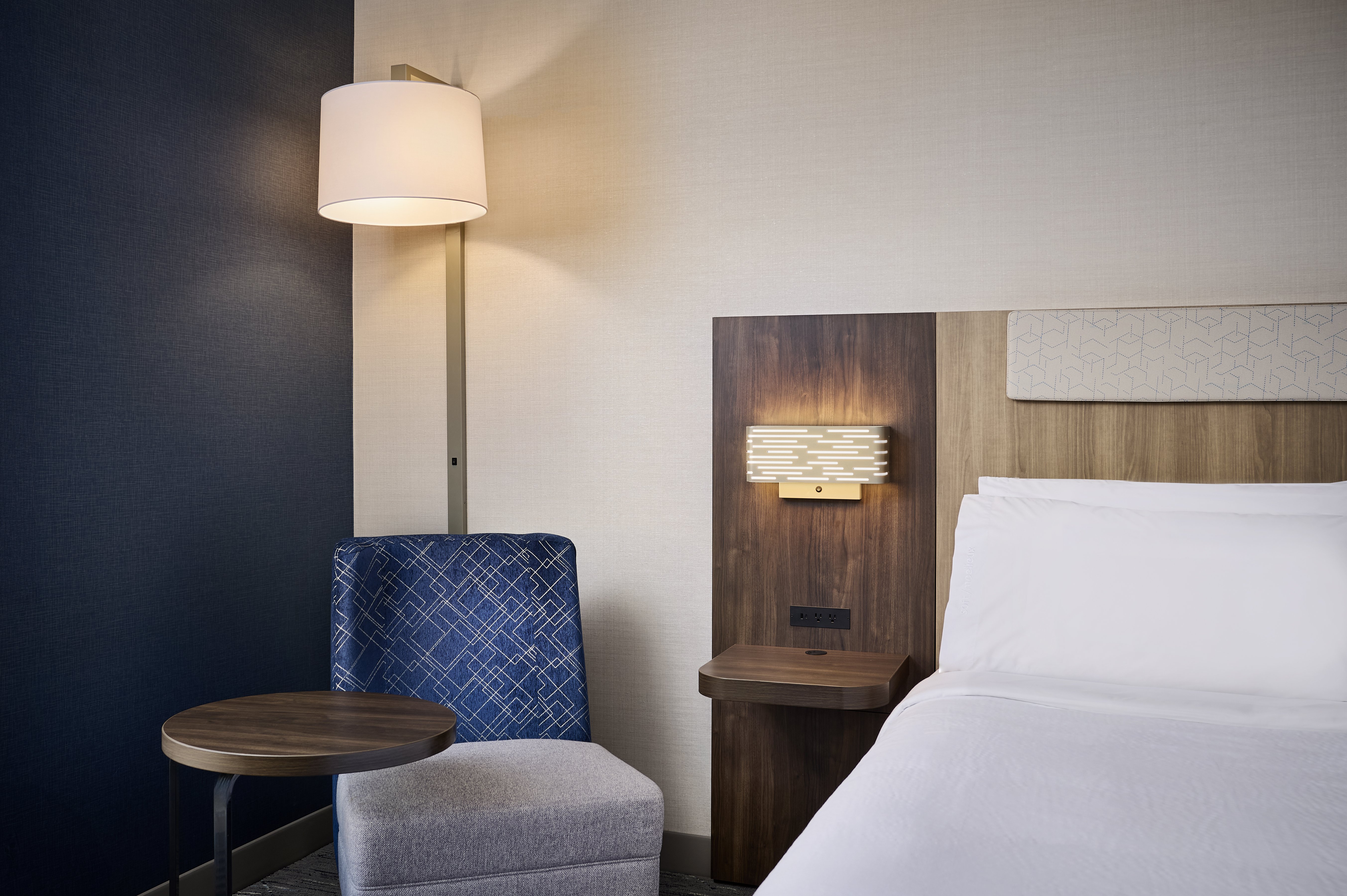 Holiday Inn Express and Suites Kitchener Southeast by IHG 32/64