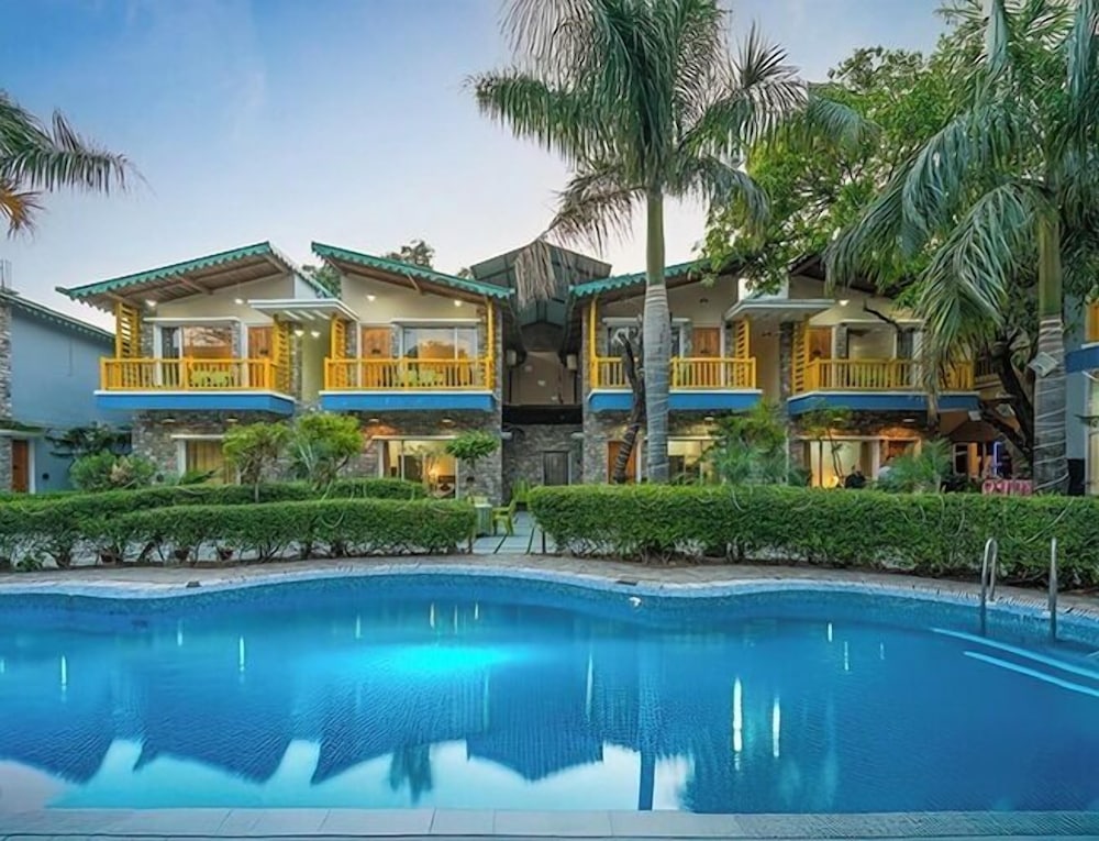 Le Reserve Resort Corbett 6/50