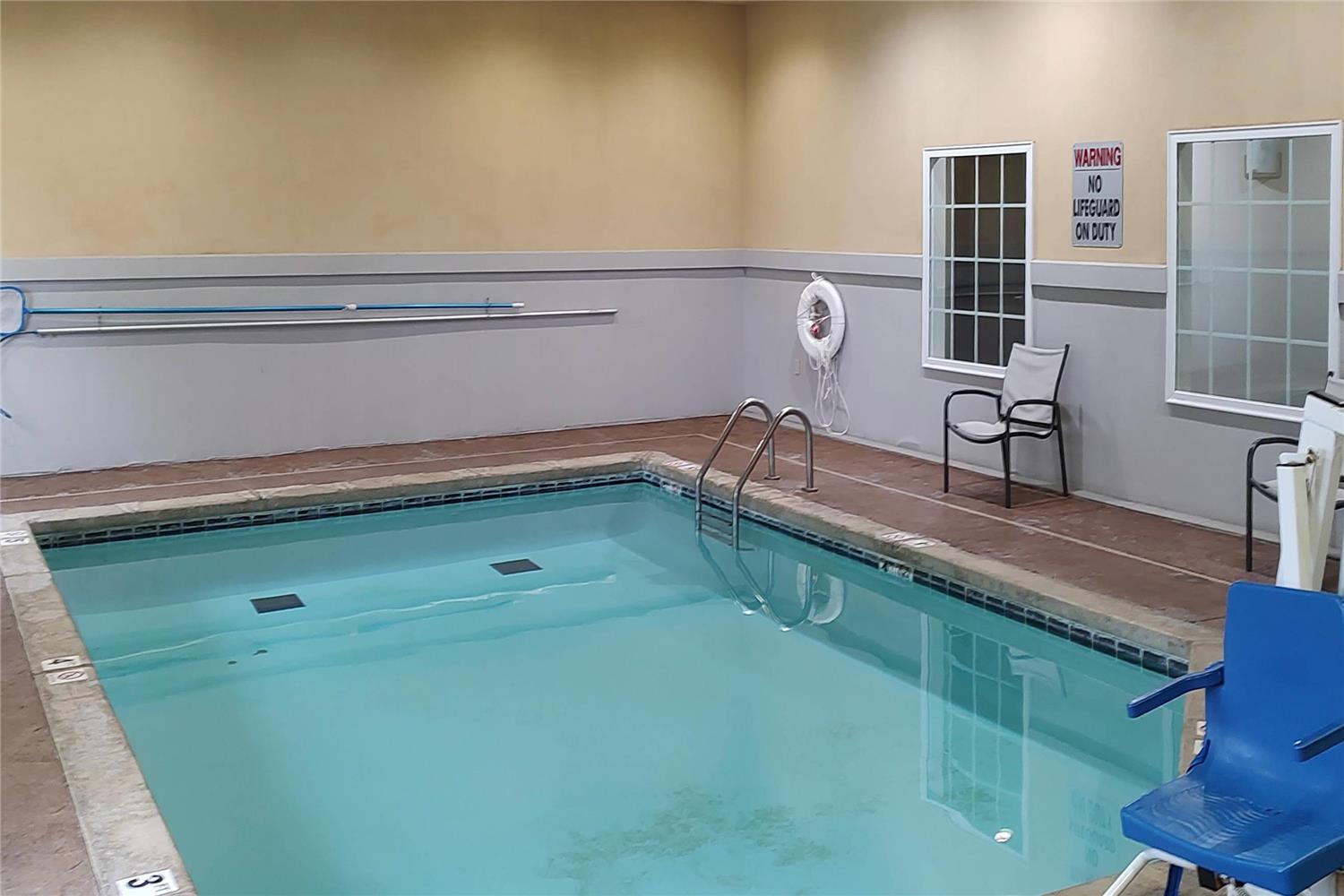 Comfort Inn & Suites Claremore 12/22