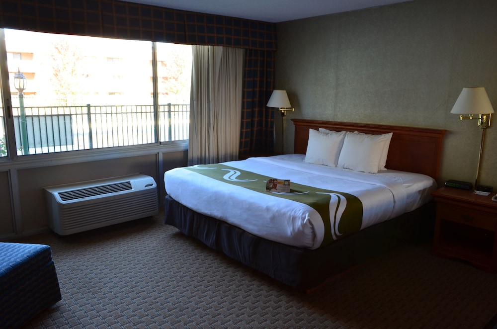 Quality Inn Beckley WV 13/46