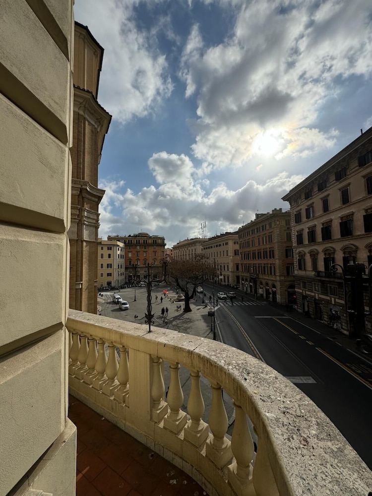 Inn Rome Rooms & Suites 42/50