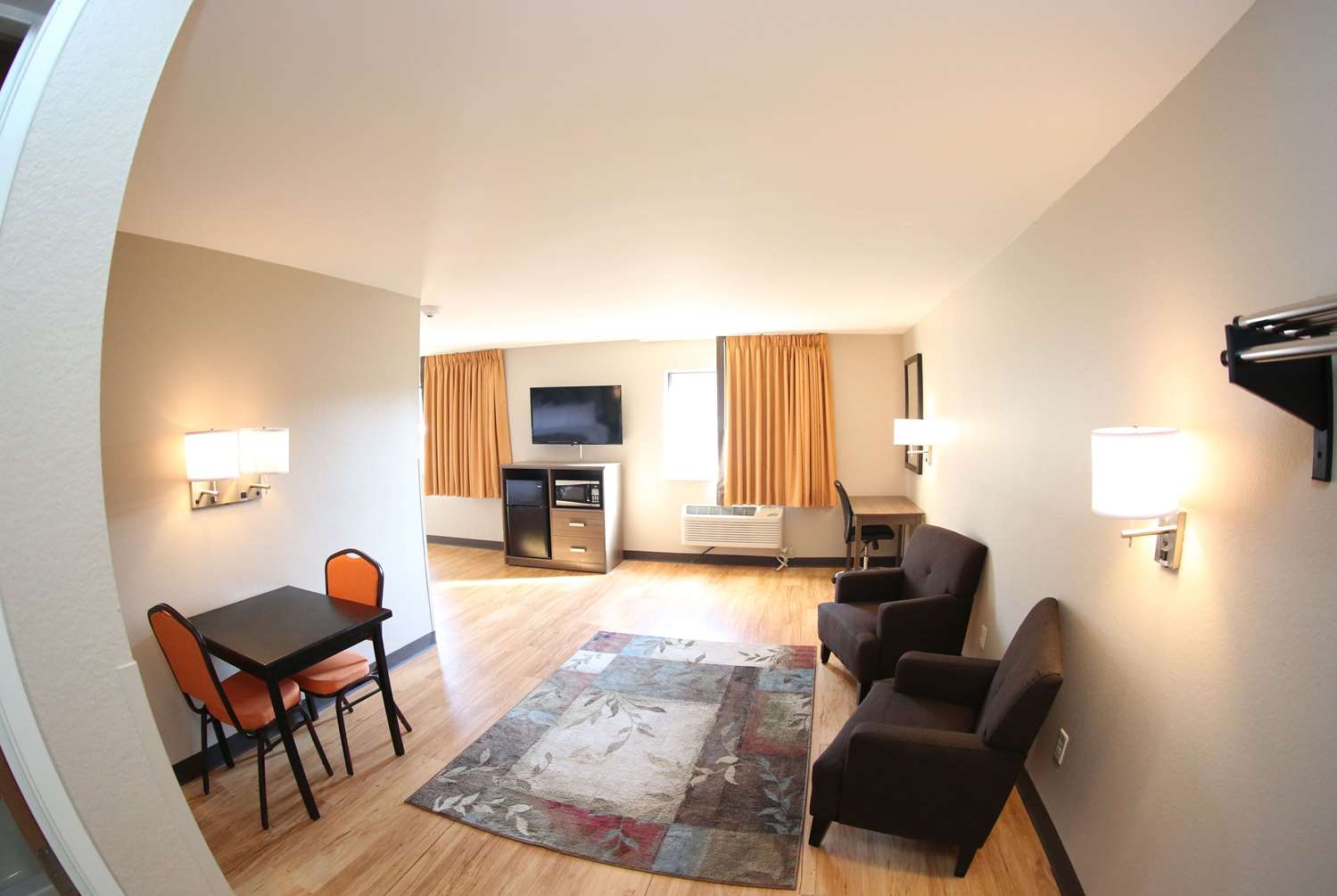 Super 8 by Wyndham Portsmouth 30/38