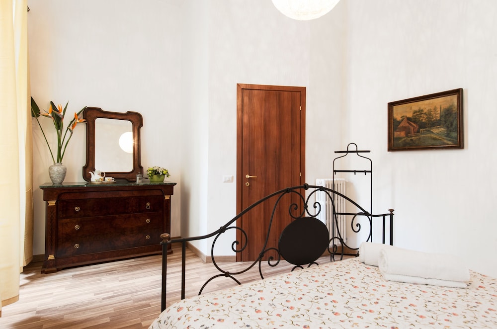 Rome Center Rooms 2/44