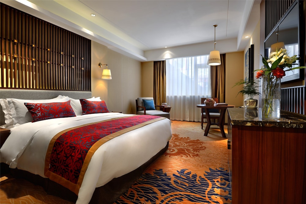 Crowne Plaza Yading 18/81