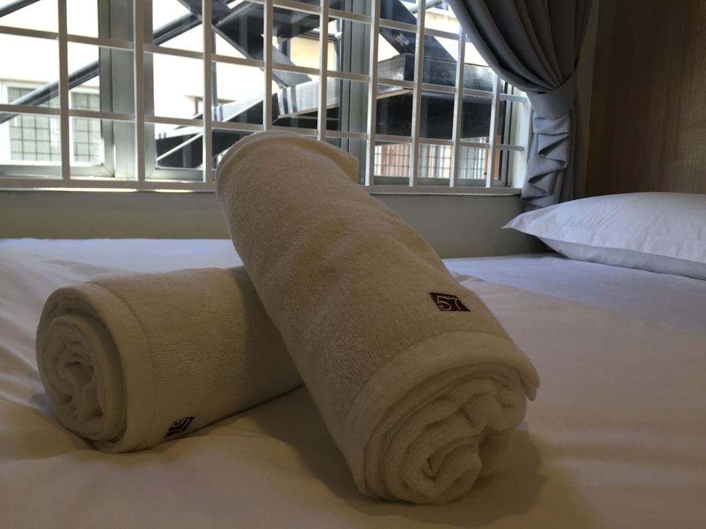 Hotel 57 36/41