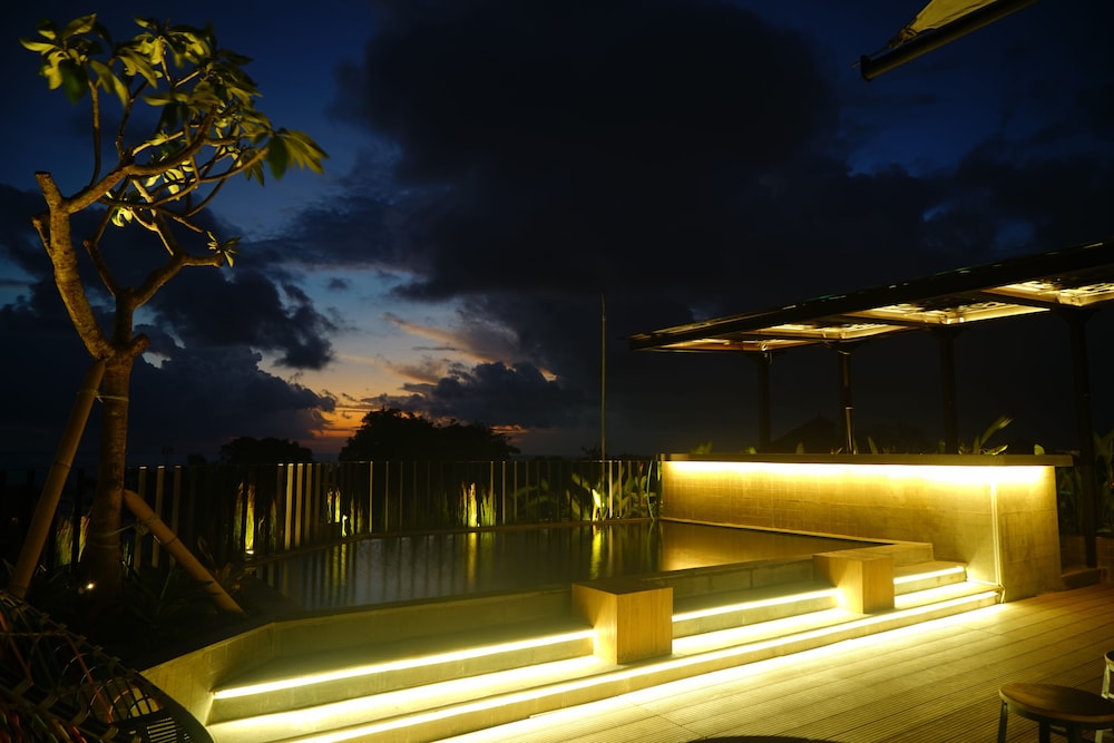 Borough Capsule Hostel Bali 3/29