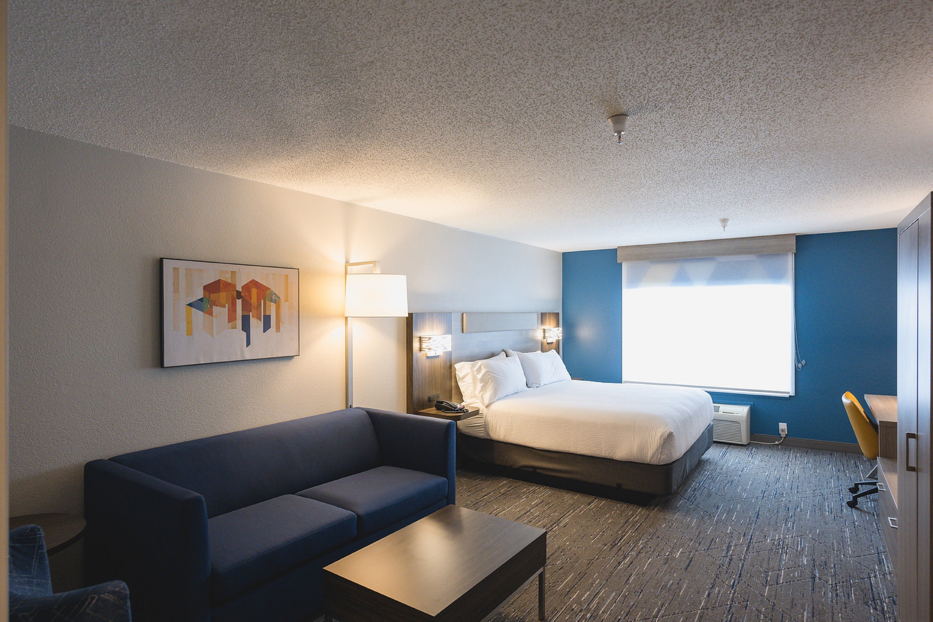 Holiday Inn Express & Suites Marquette, an IHG Hotel 10/50