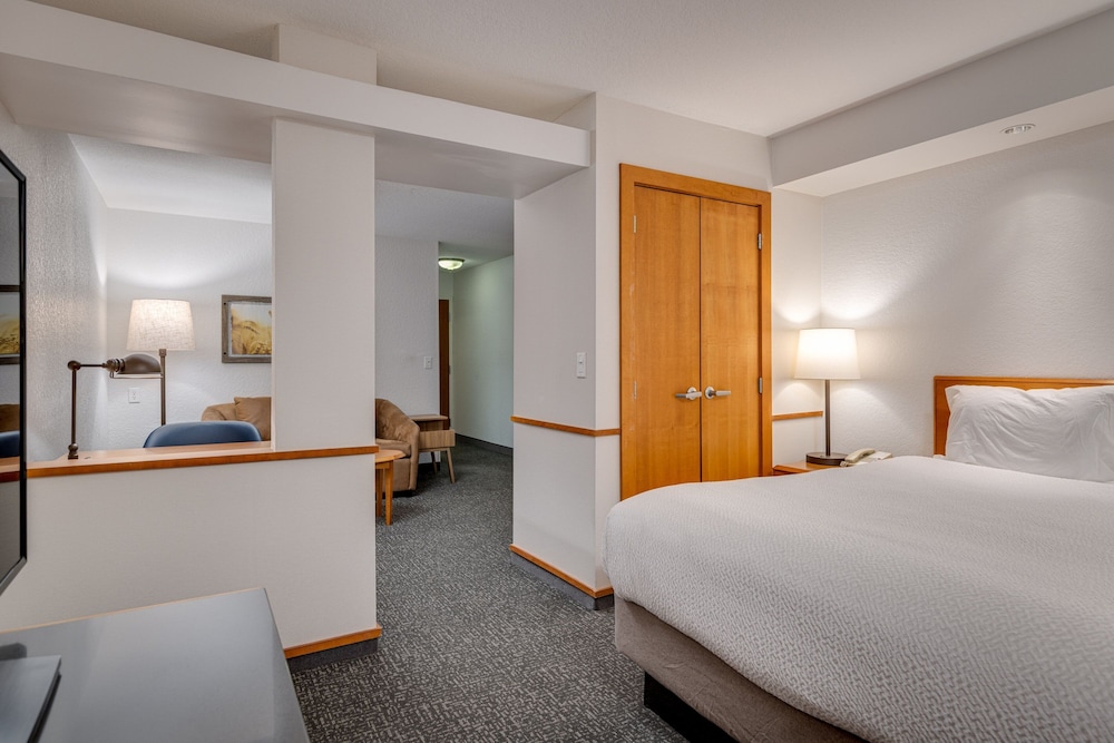 Fairfield Inn And Suites By Marriott Lawton 24/64