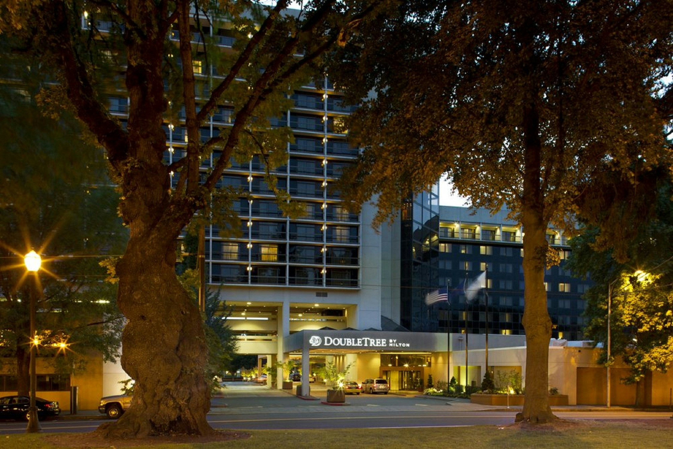 Doubletree By Hilton Hotel Portland 3/50