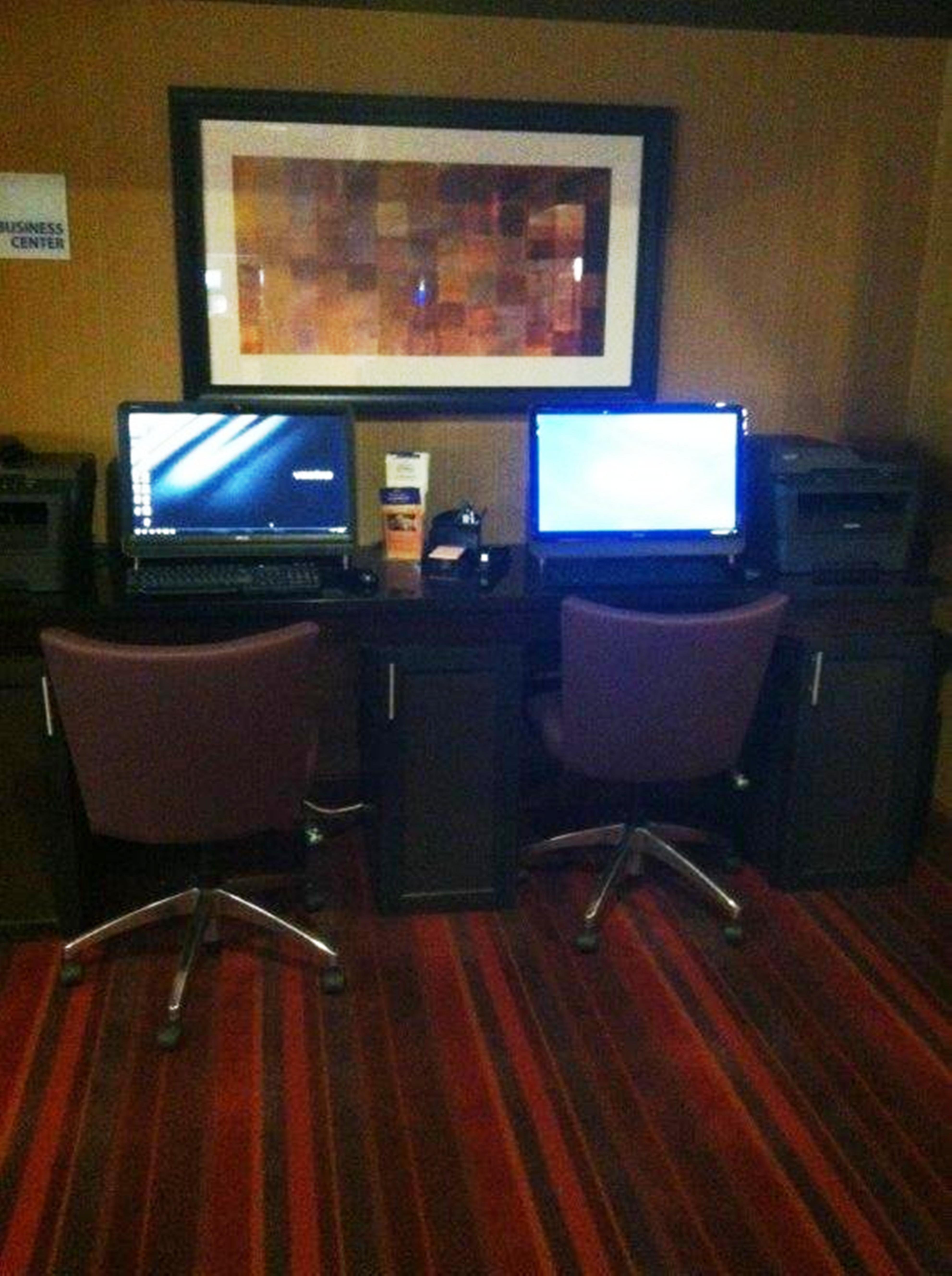 Holiday Inn Express Hotel & Suites Vineland Millville 73/80