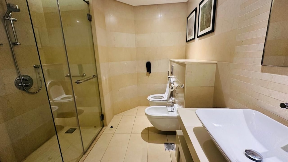 Hyatt Regency Dubai Creek Heights 71/72
