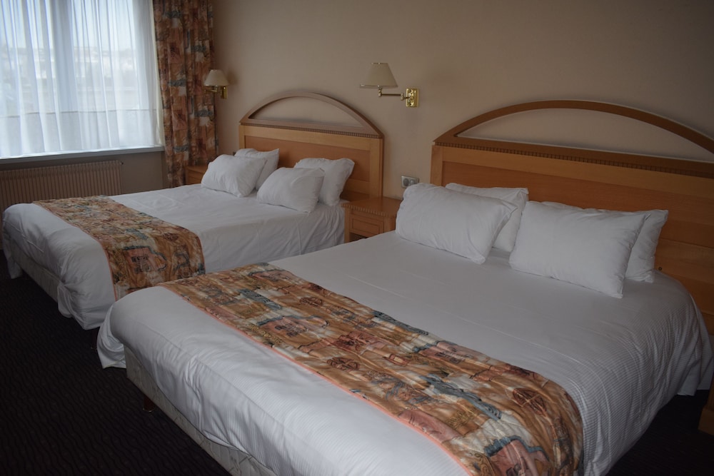 Metropol Hotel 7/66
