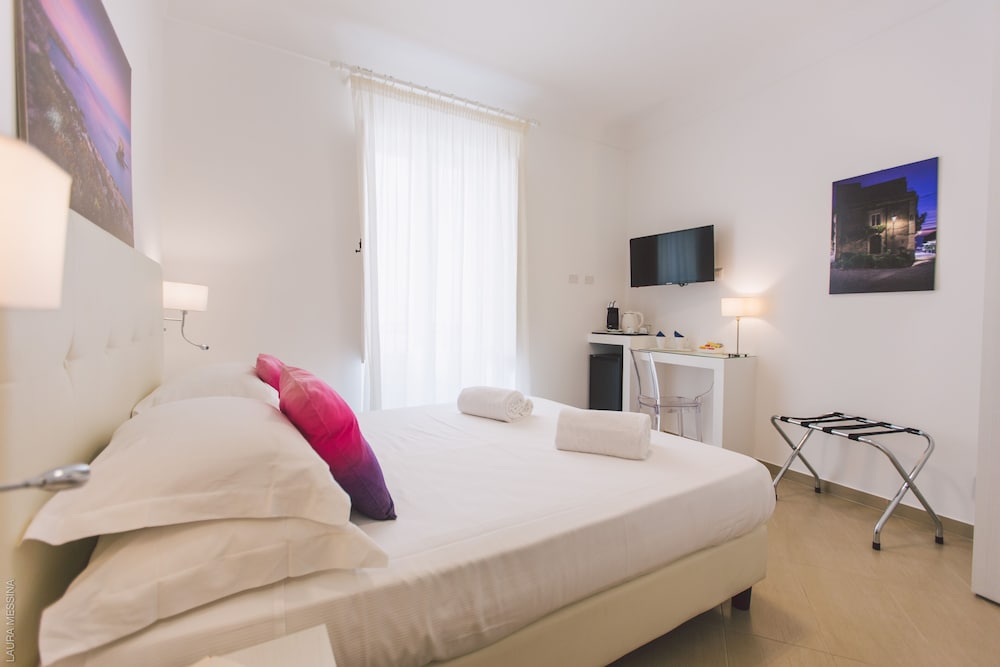 Lemoni Suite 14/56