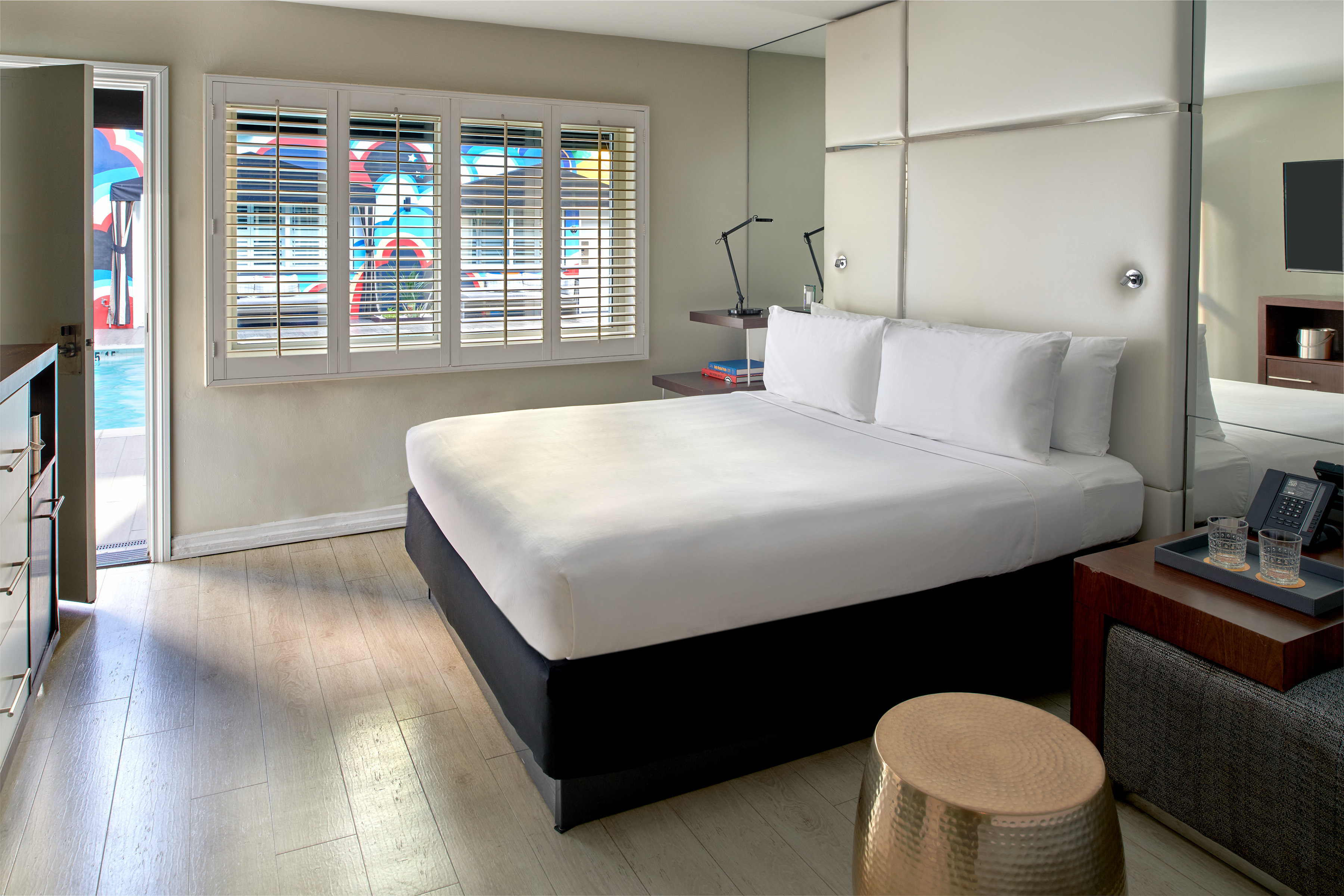 Swim Up, King Bed