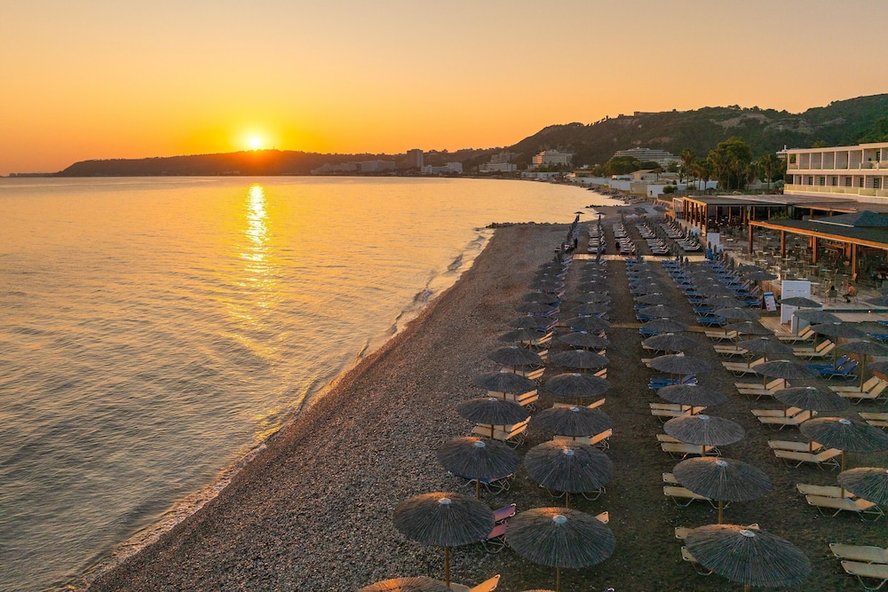 Avra Beach Resort Hotel & Bungalows - All Inclusive 66/68