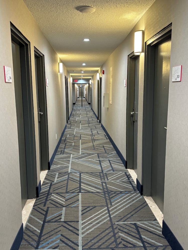 Ramada by Wyndham Kingston 4/50