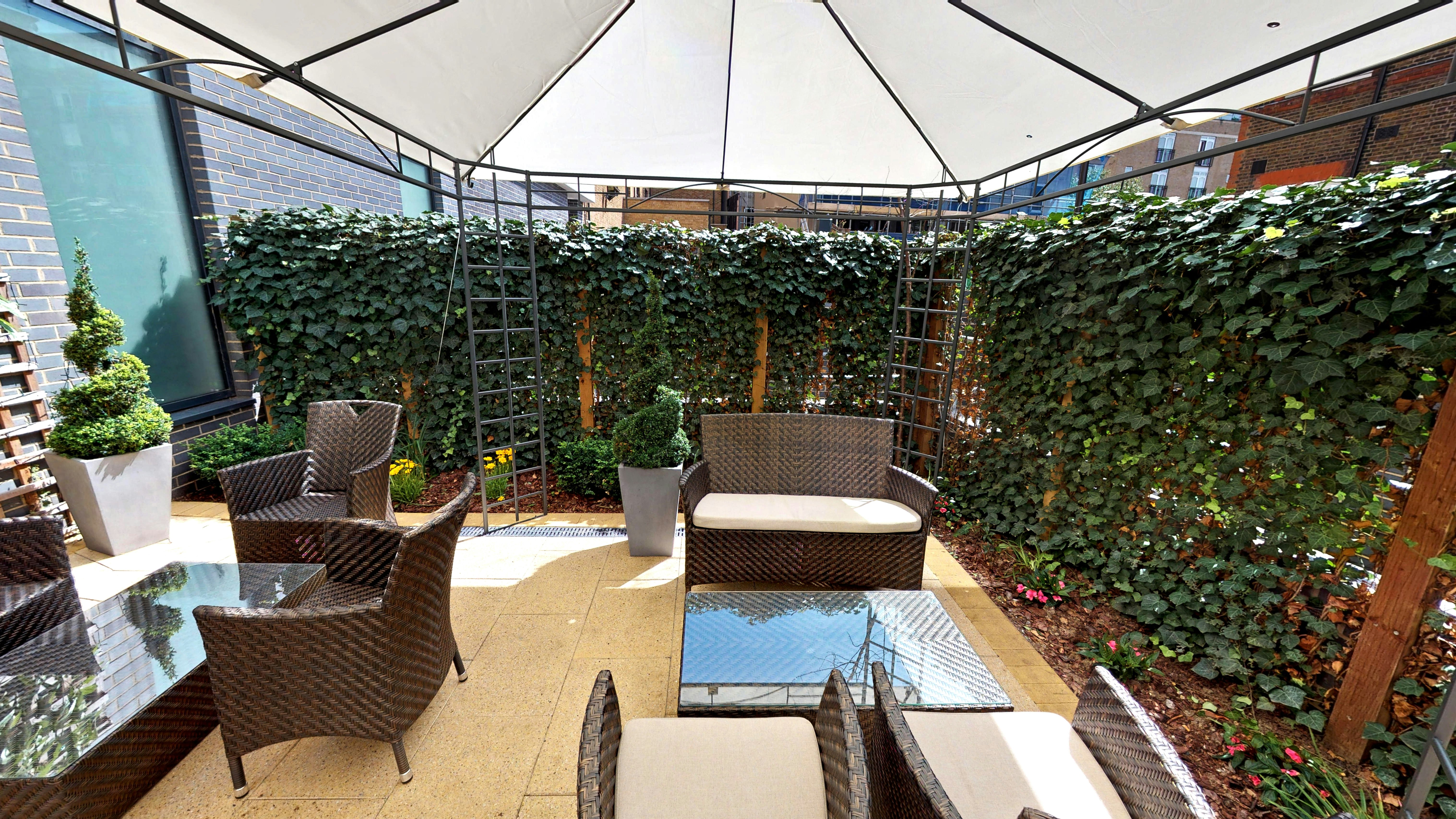 DoubleTree by Hilton London Angel Kings Cross 32/57