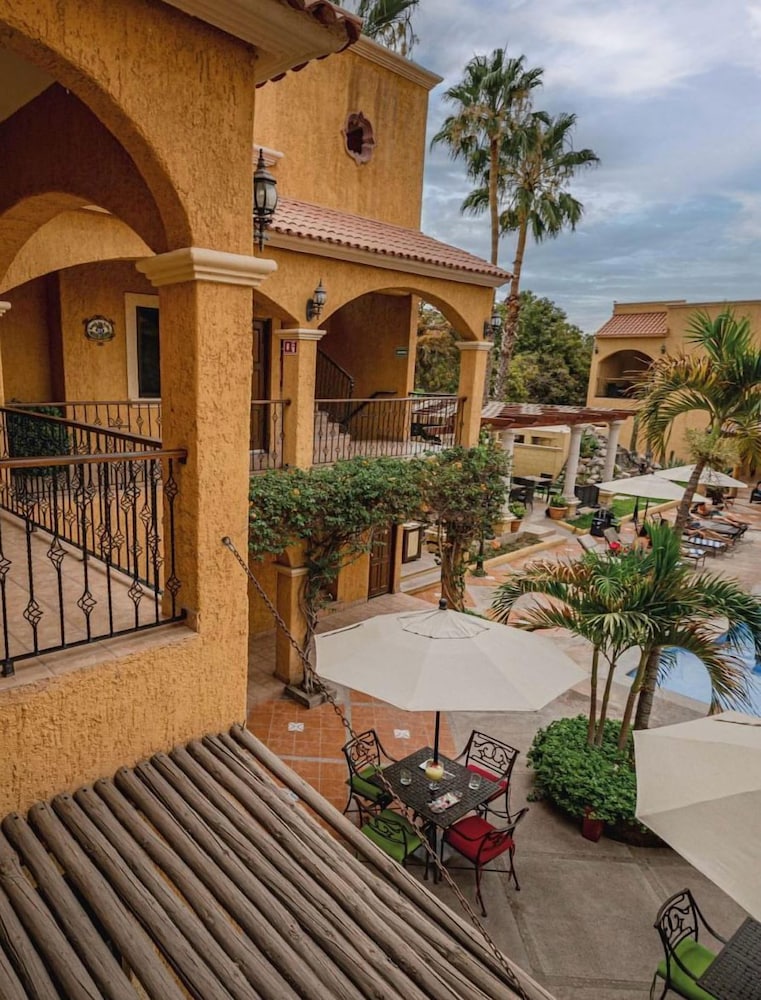Hacienda Suites Loreto 8/53