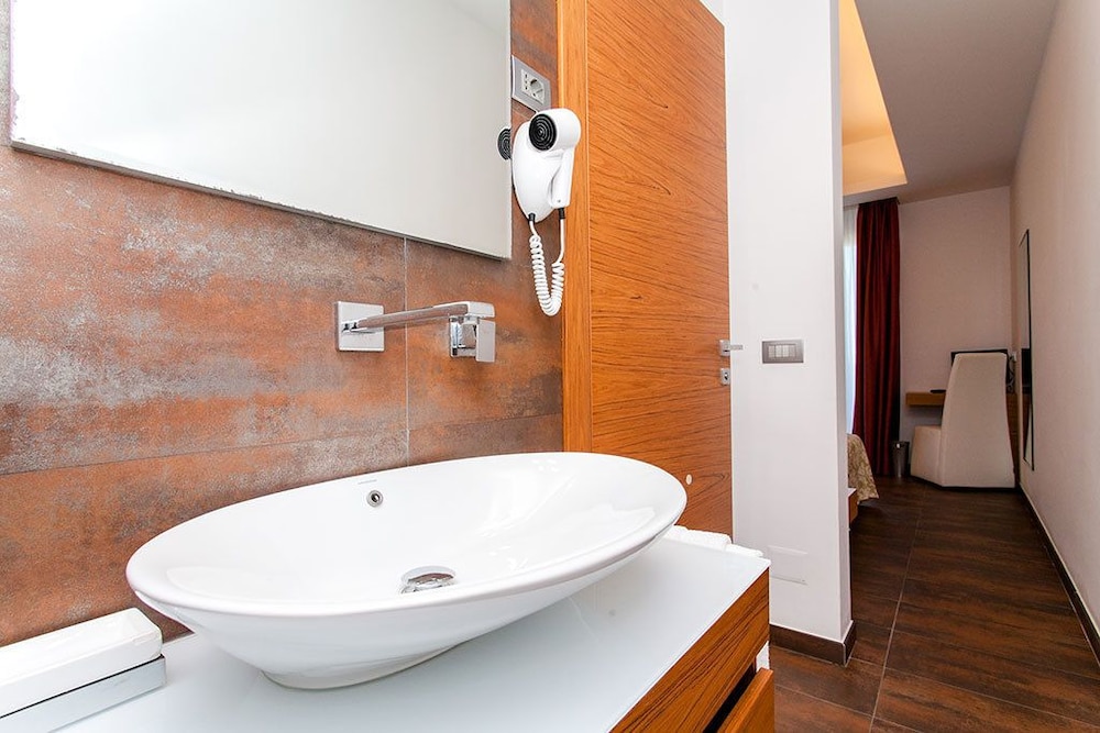 Sciali Hotel 47/50