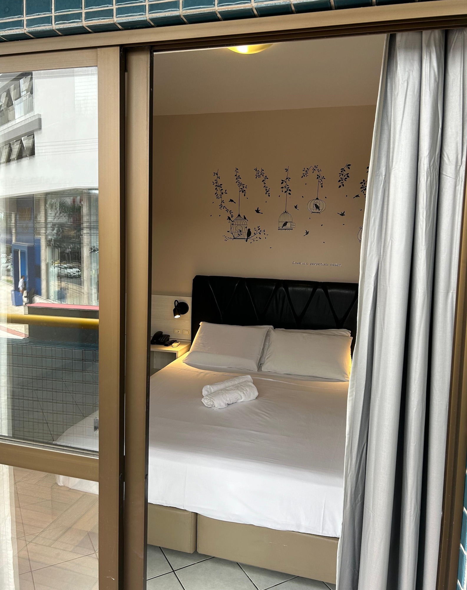 غرفة كومفورت بسرير كوين وسرير فردي وسرير كوين، Pousada Villa Atlantica 3/8