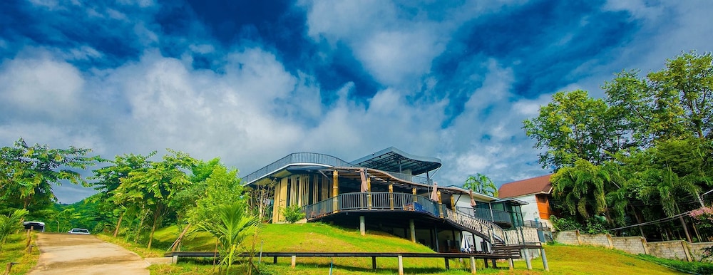 Binlha Raft Resort 3/44