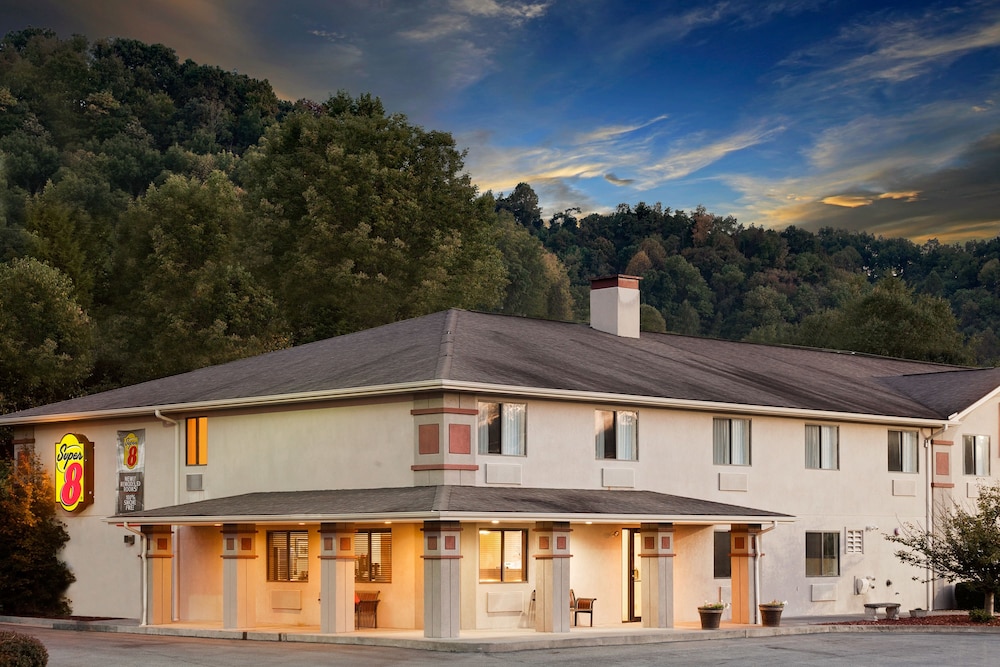 Super 8 By Wyndham Lebanon 2/32
