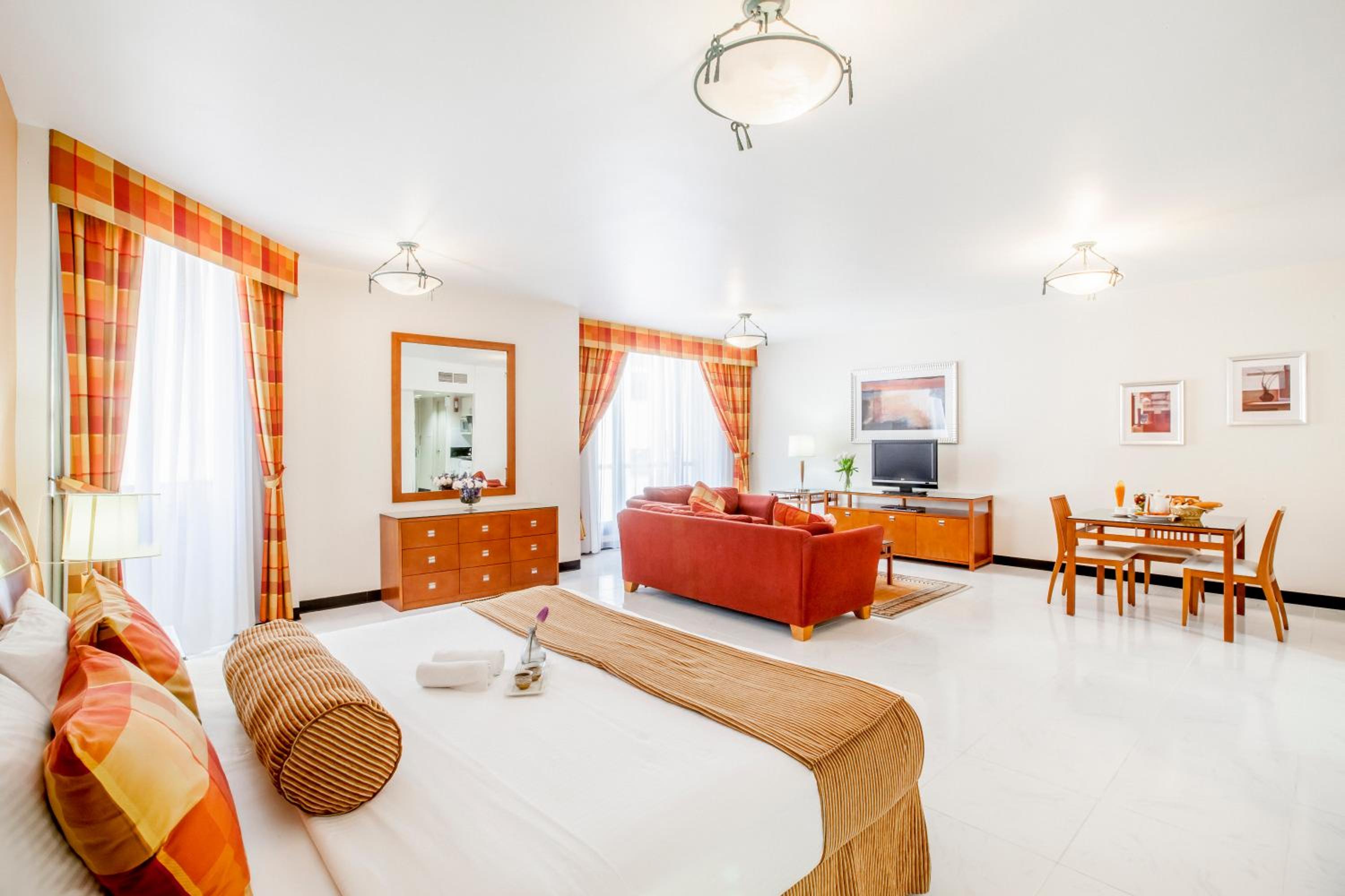 Golden Sands Hotel Apartments 3-5-10
