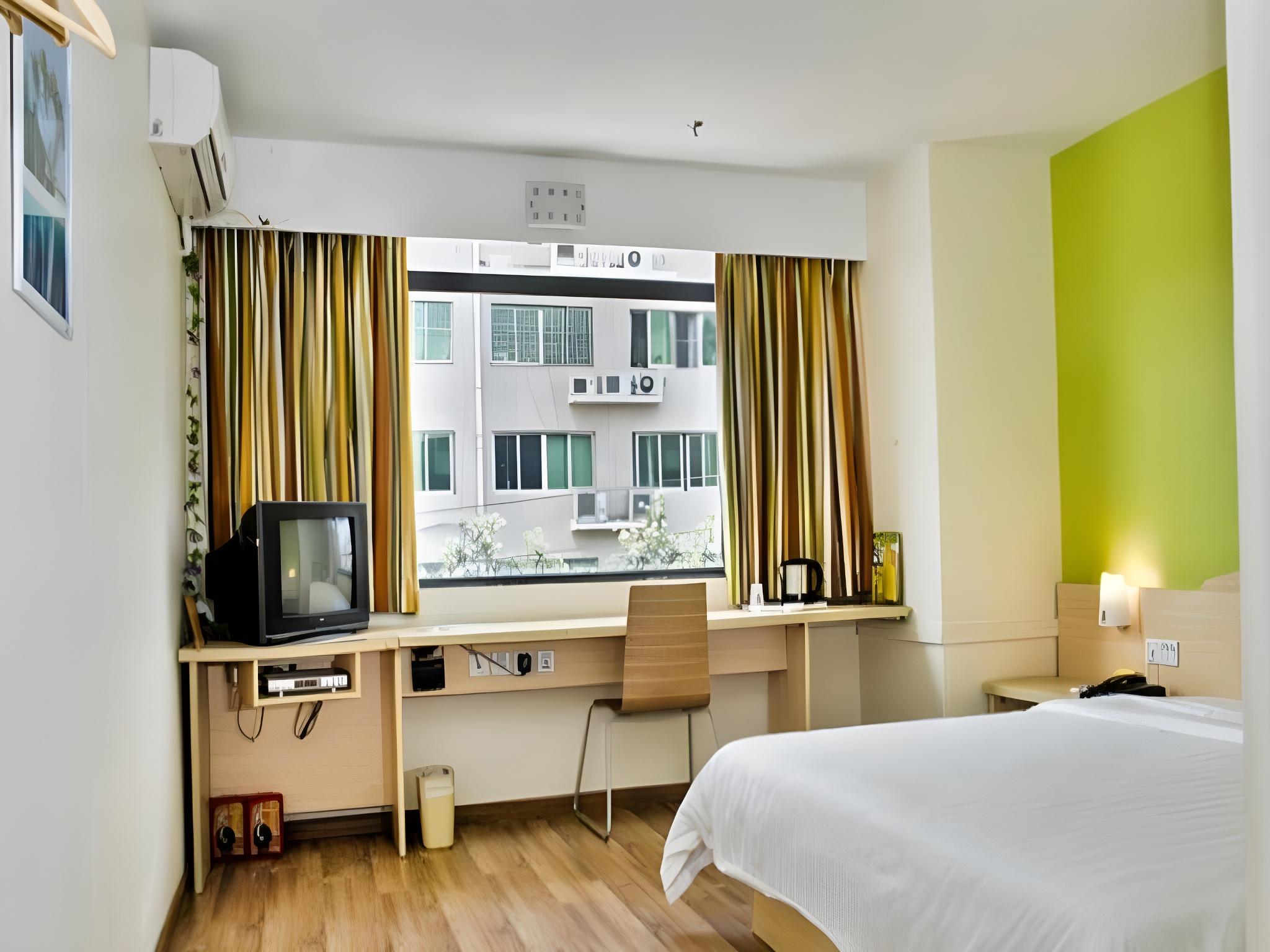 Select, Twin Beds