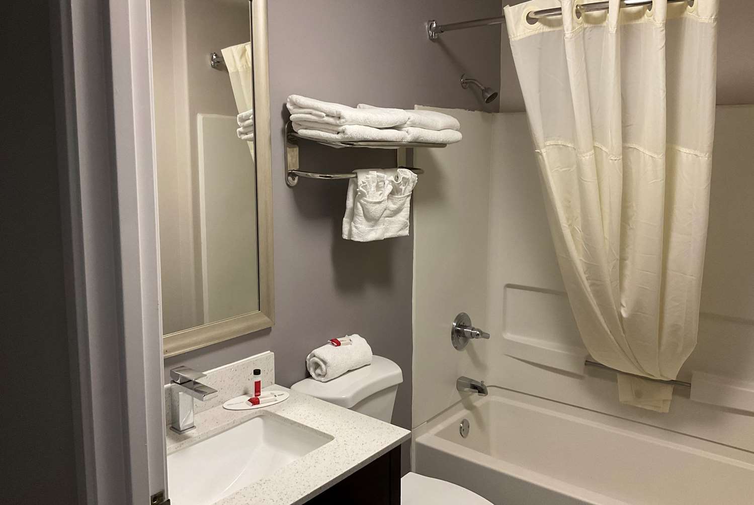 Microtel Inn And Suites Clarksville 30/30