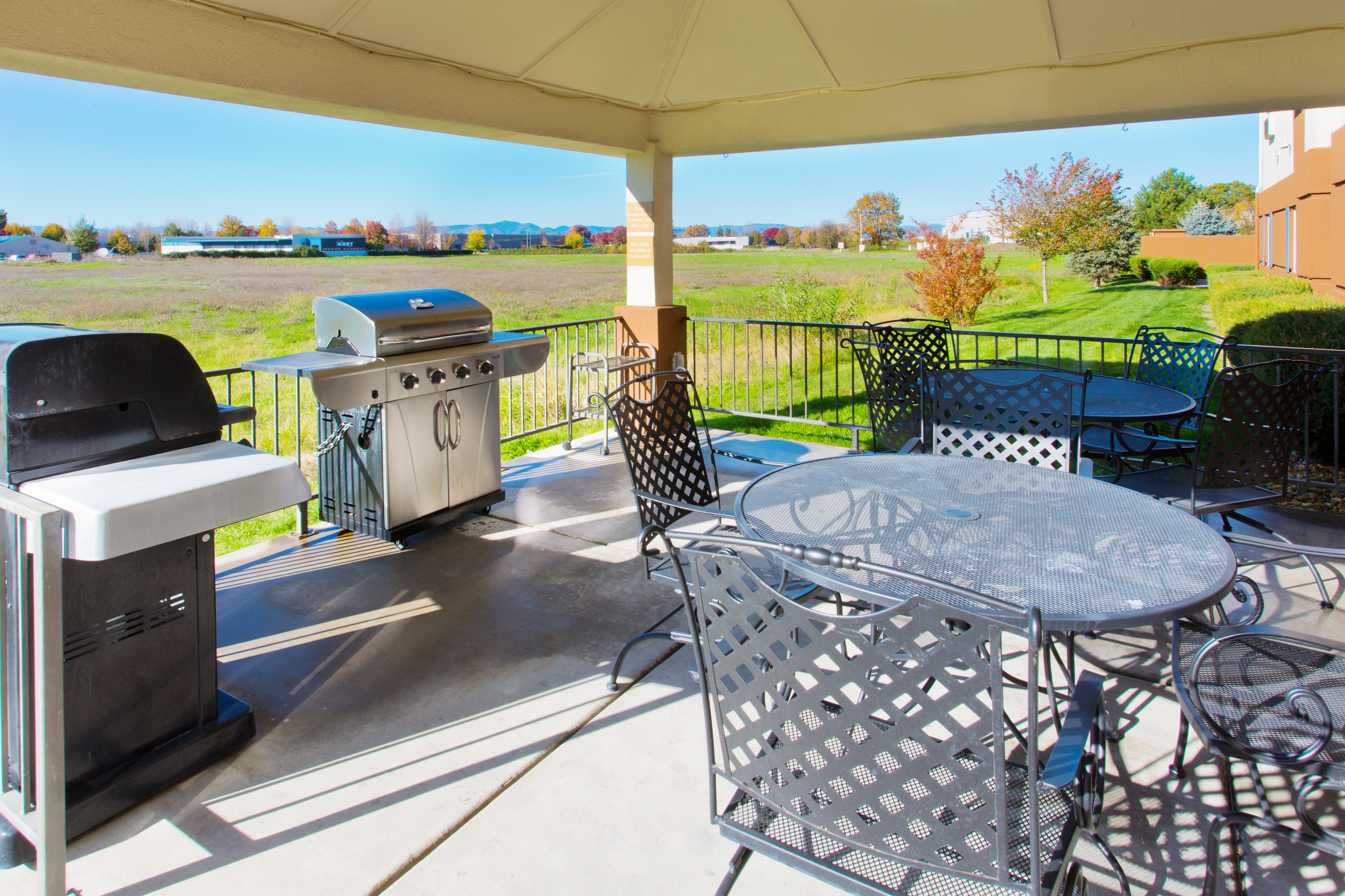 Candlewood Suites Medford 27/52