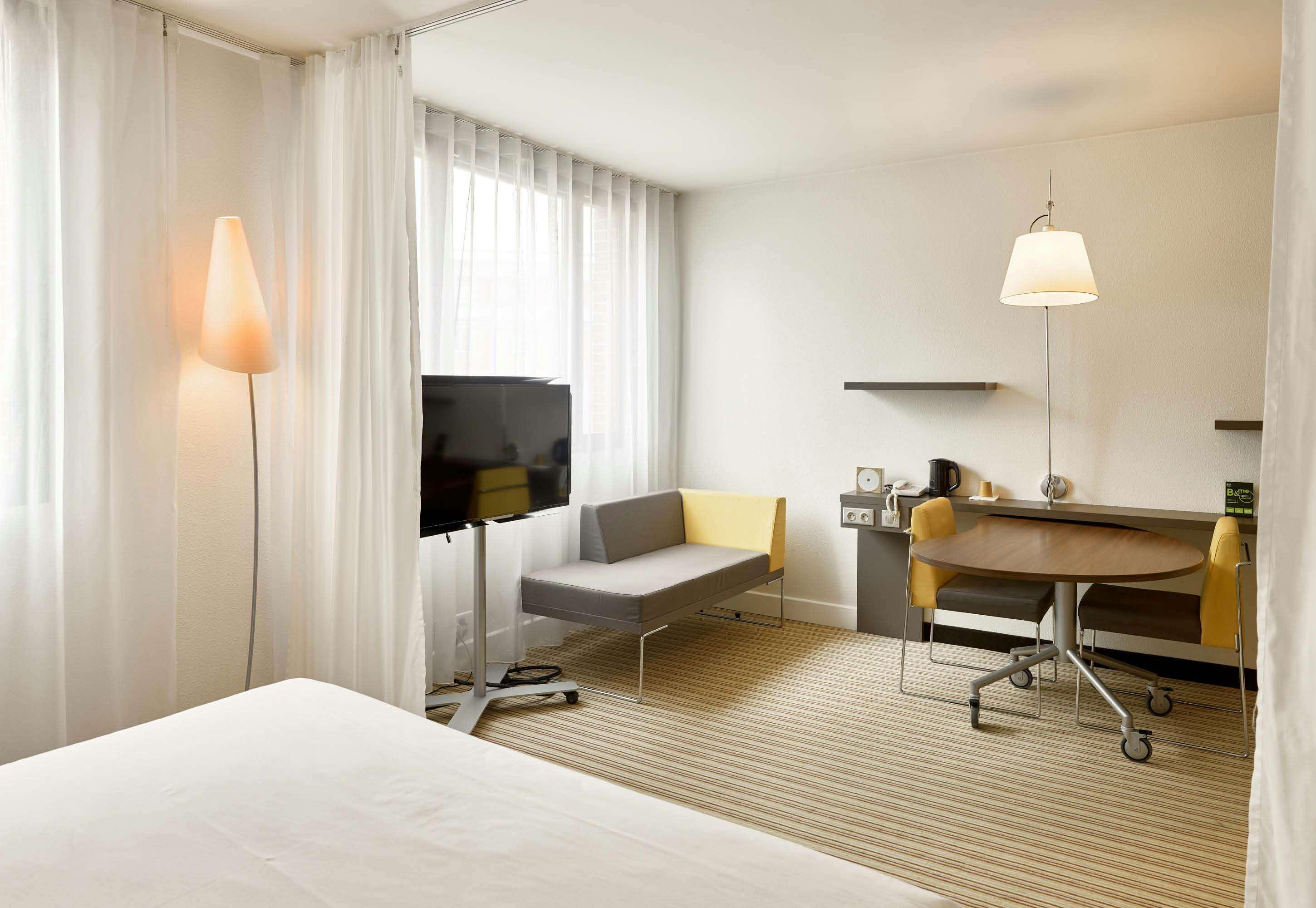 B&B HOME Rueil-Malmaison Gare 37/40