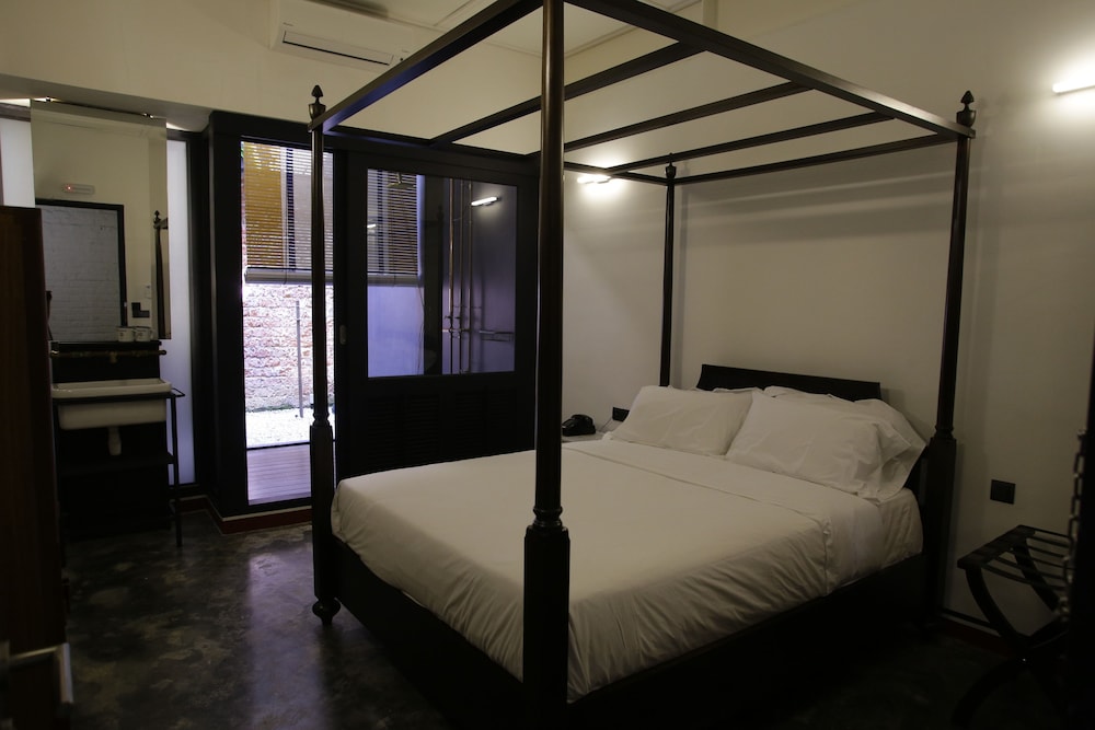 Tian Jing Hotel 17/68