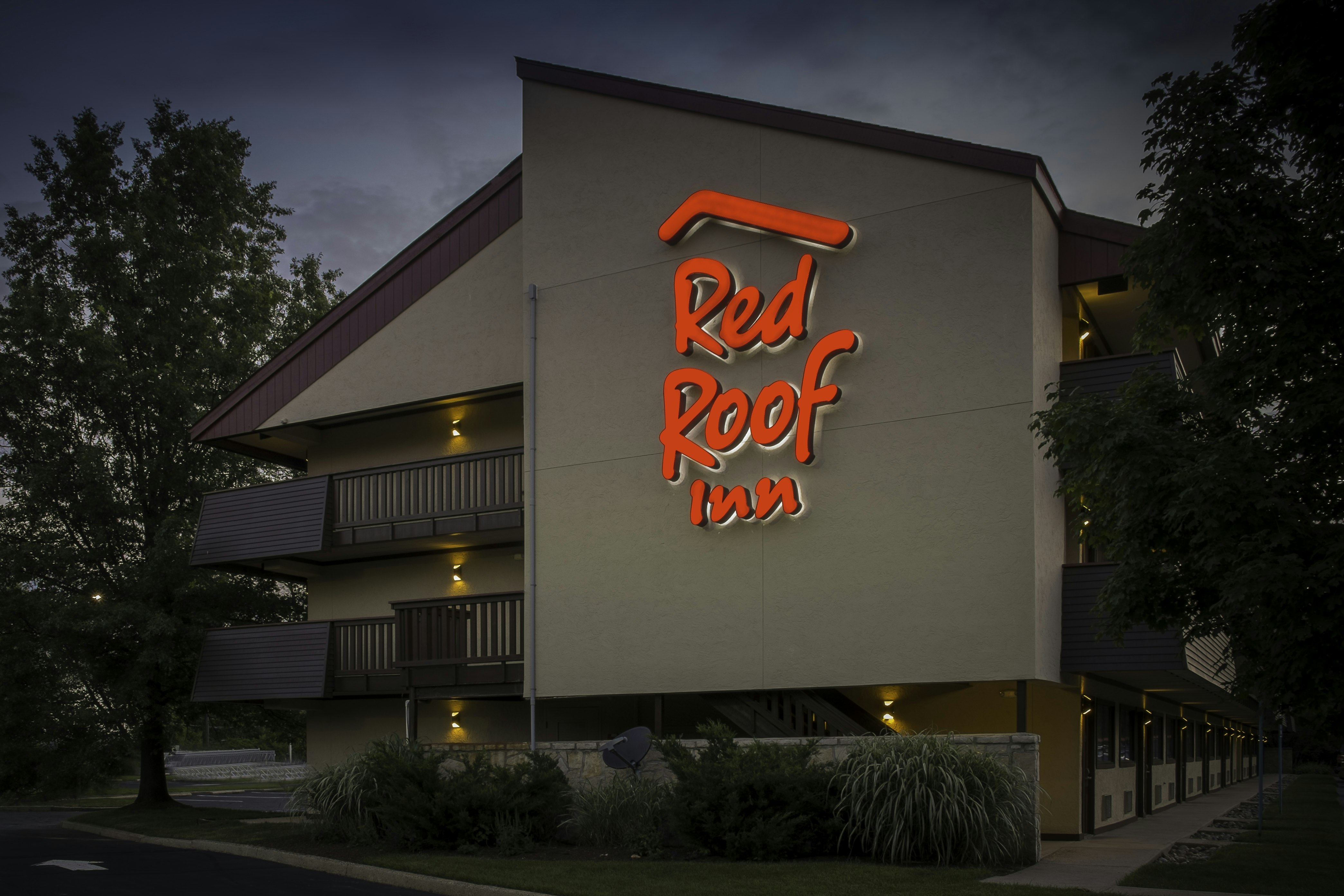Red Roof Inn Philadelphia - Oxford Valley 2/21