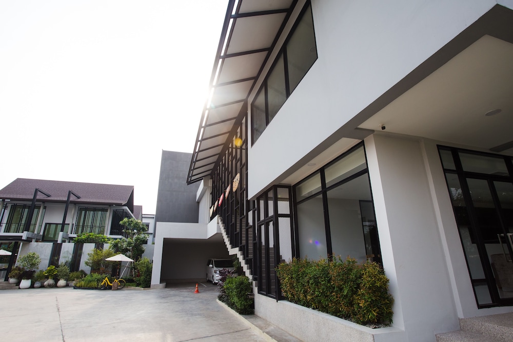 NAI YA Hotel 4/51