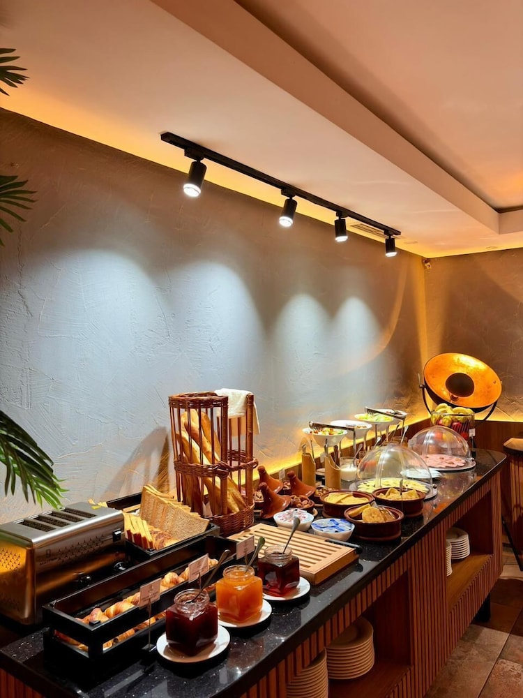 AS Premium By Soho Hotels Maarif 48/50