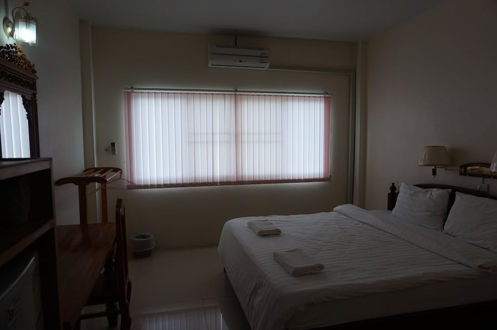 Pornnarumirt Hotel 6/16