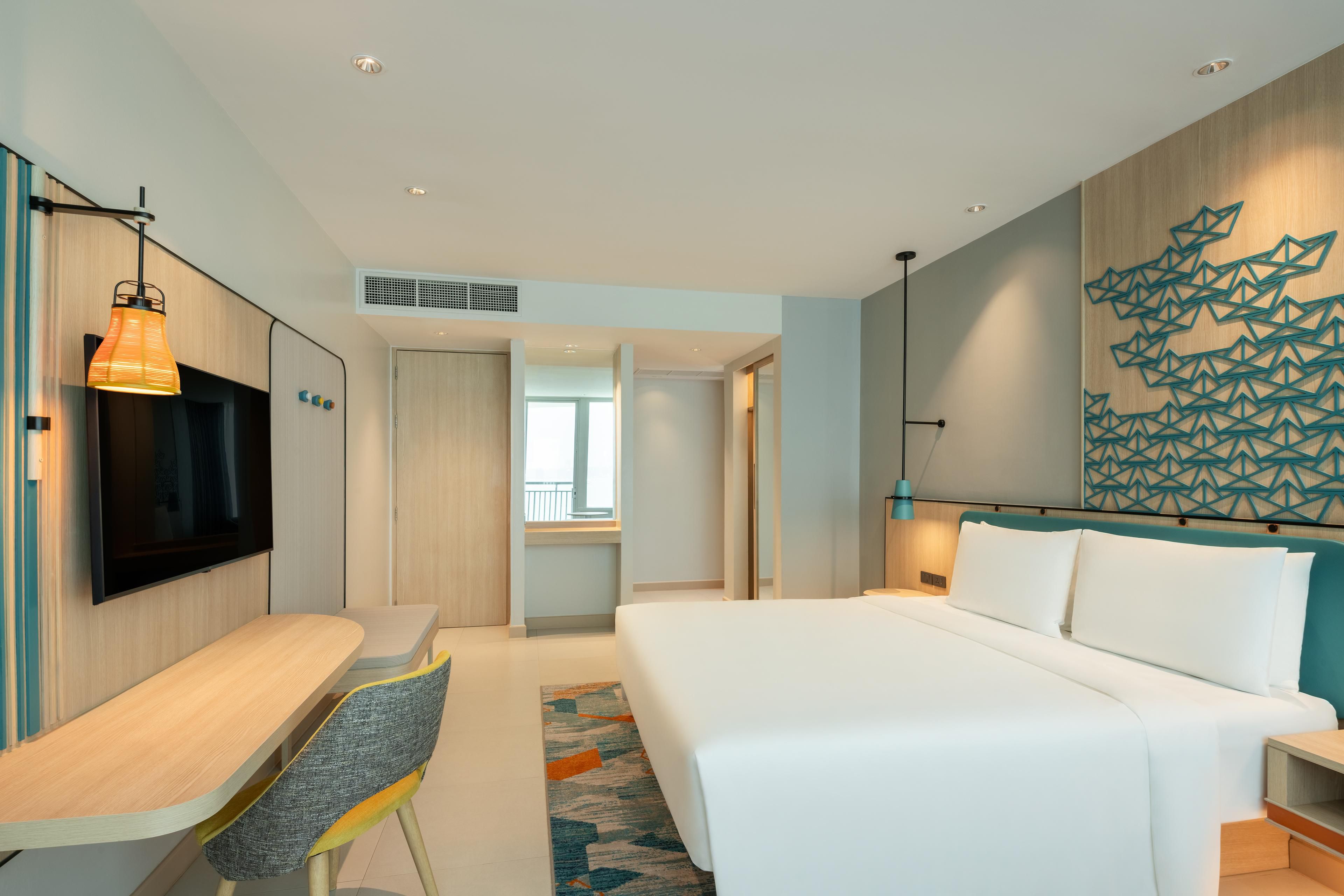 1 Bedroom, Suite, King Bed, Panoramic View, Bay Tower