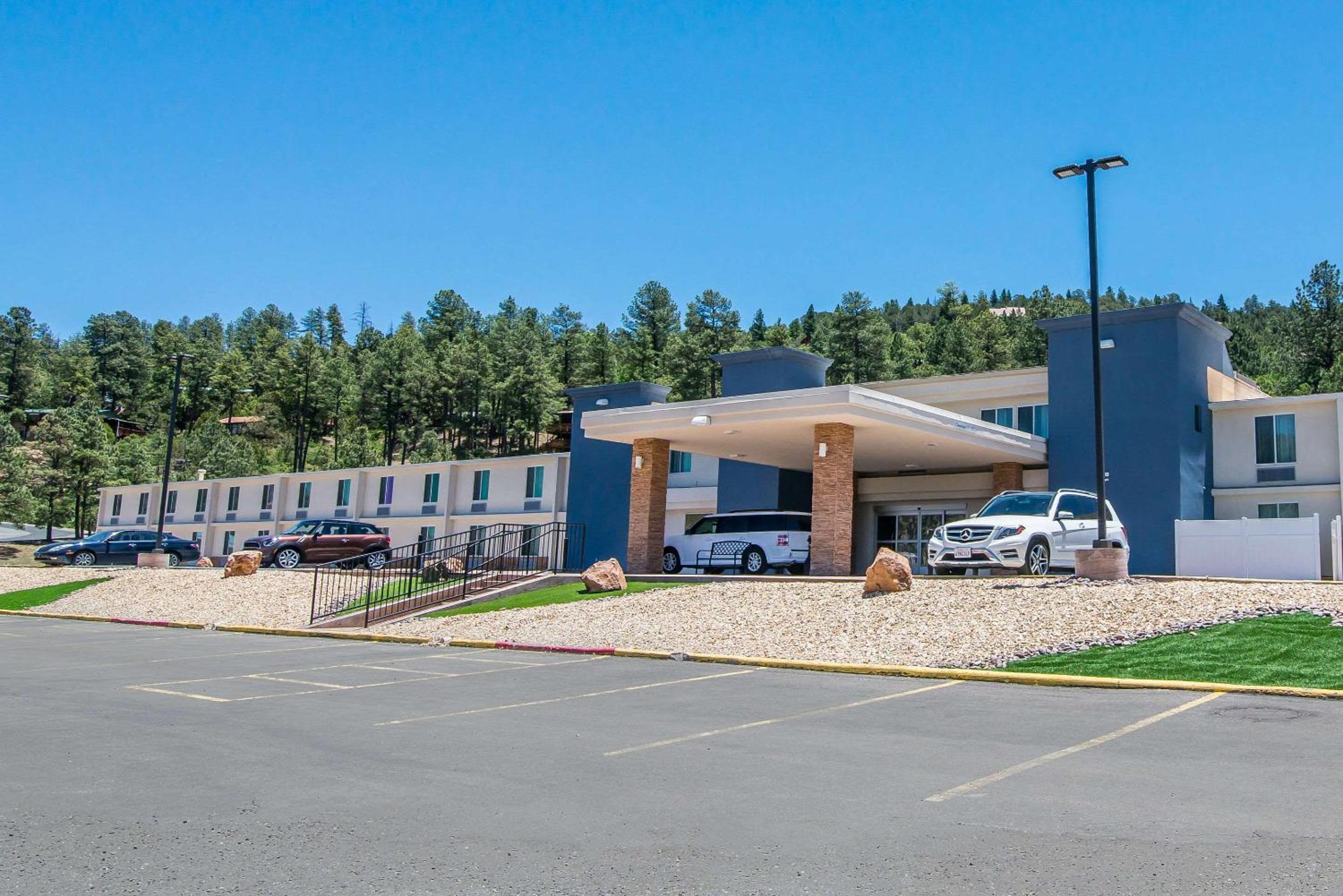 Elevate Hotel at Sierra Blanca 46/50