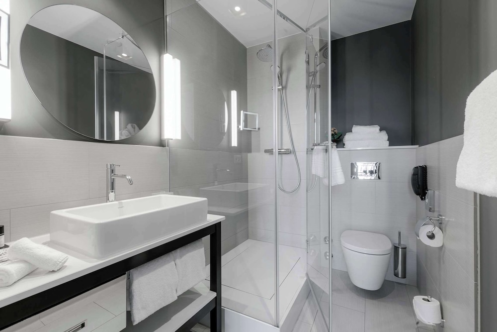 Garden, Deluxe، Hotel Metropole Geneve 4/6