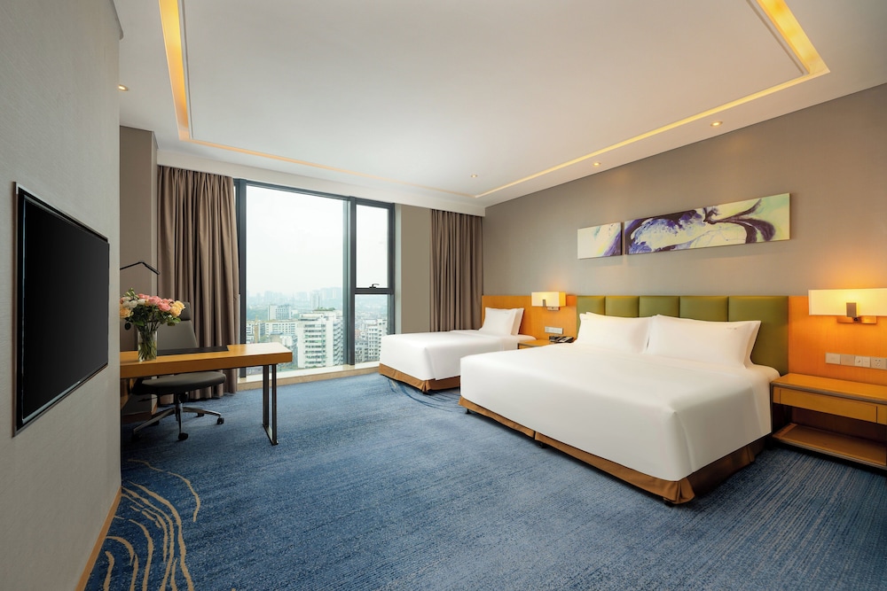 غرفة بريميوم بسرير كينج وسرير فردي، Holiday Inn Neijiang Riverside 3/4