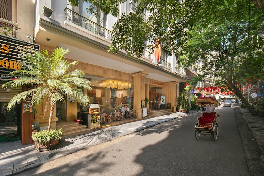 Hanoi Pearl Hotel 3/72